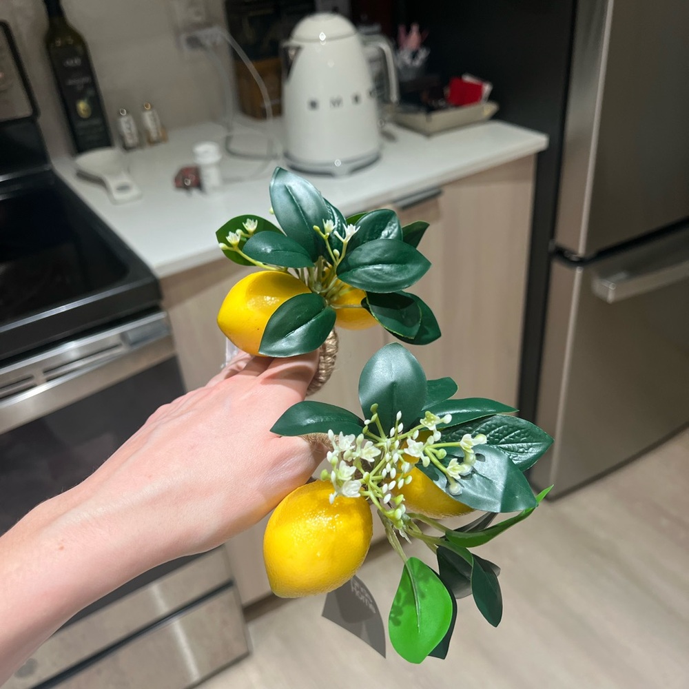 Italian style Lemon napkin rings set 🍋